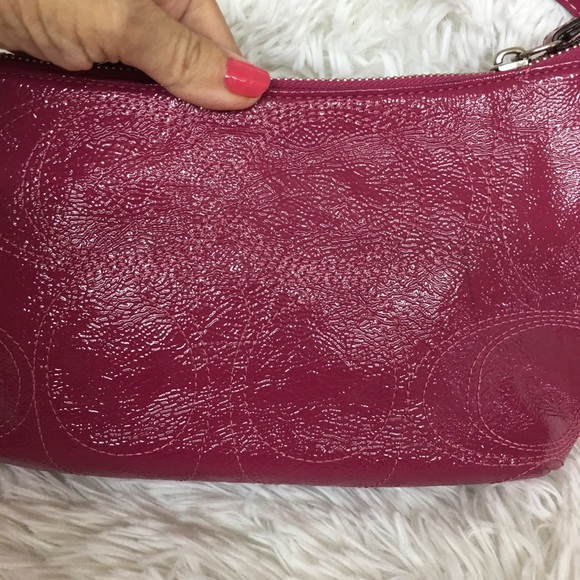 Coach Bag Embossed Leather - Picture 9 of 10